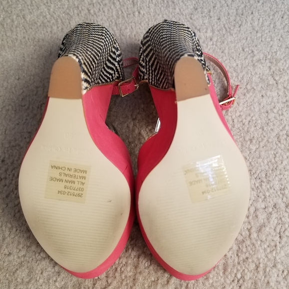 Wedge Sandals - Picture 5 of 6